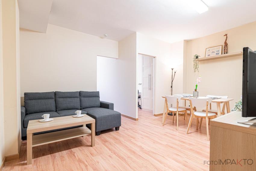 #10Oca6 - Apartamento En Vista Alegre Madrid Exterior photo